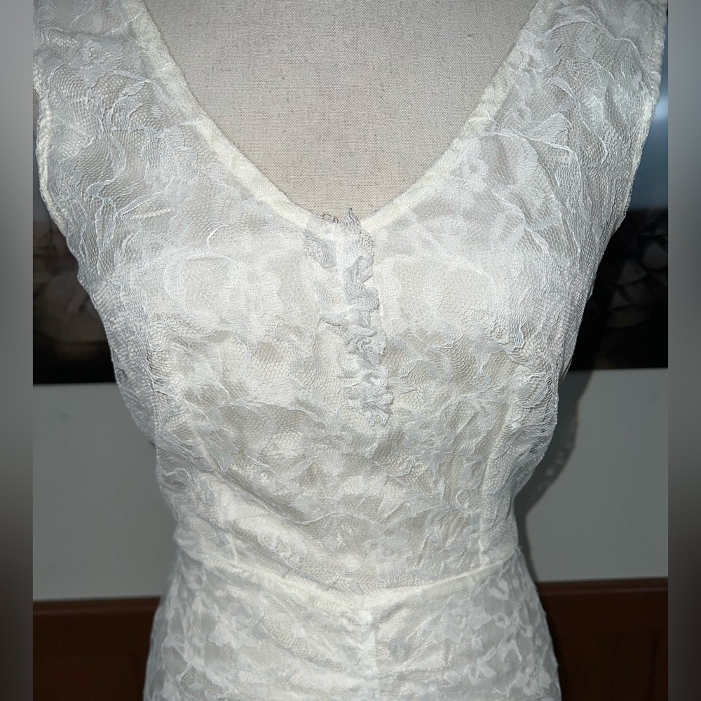 Beautiful Vintage 1980s/90s Wayne Diamond Wedding/Reception Dress! - Picture 4 of 9